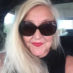 Meet your Posher, Beverly